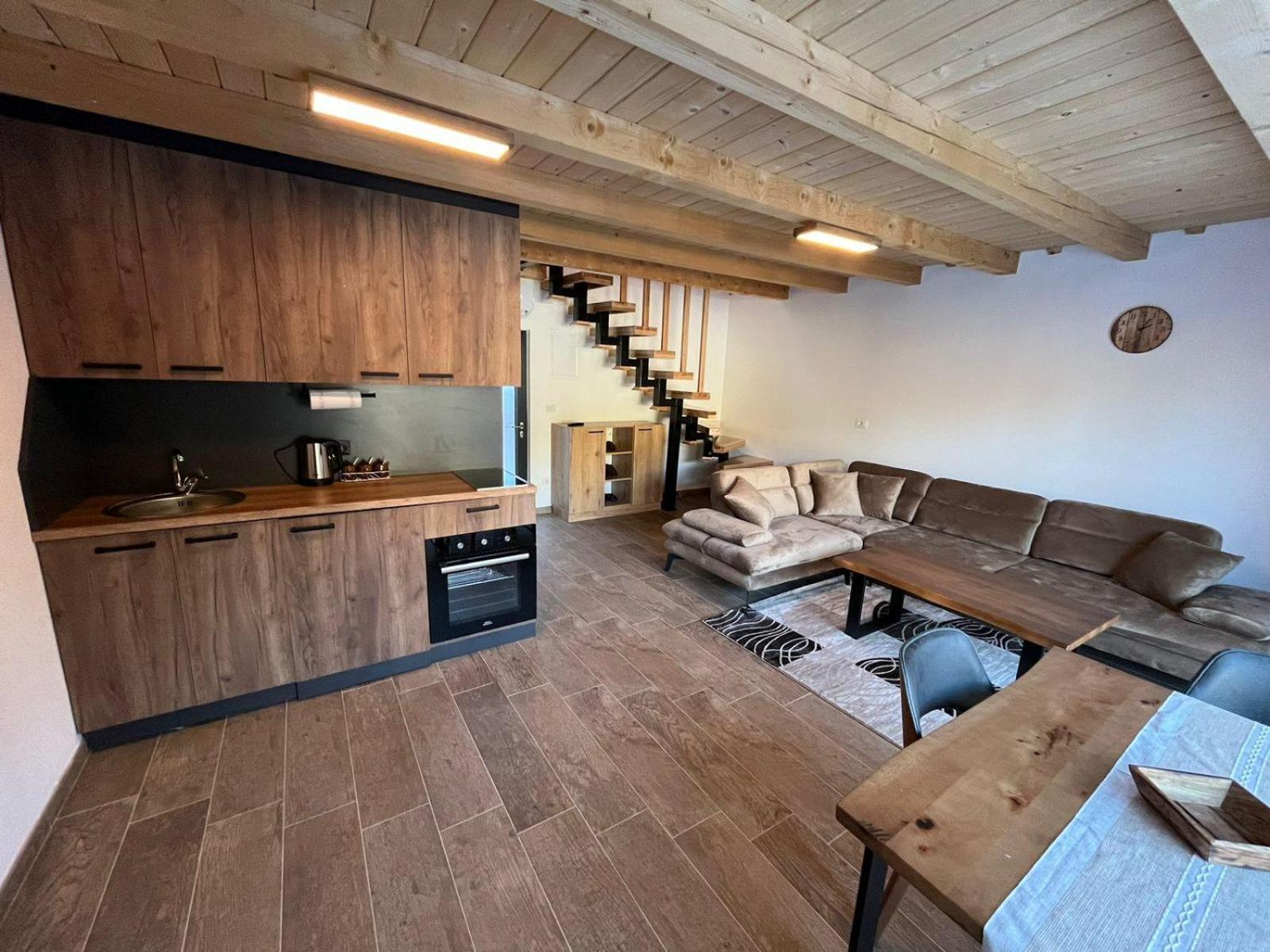 Appartement Bujtinat Lisa à Boge Extérieur photo